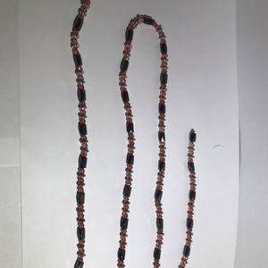 Magnetic Necklace/Bracelet, Red/Black Stones